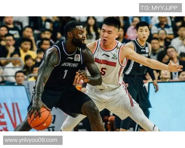 重庆篮球队强势领跑锦标赛积分榜总分达到61分引发关注 重庆篮球队强势领跑锦标赛积分榜总分达到61分引发关注